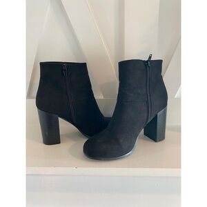 ASOS Design Black Faux Suede Ankle Boots Block Heel Side Zipper Versatile Chic 8